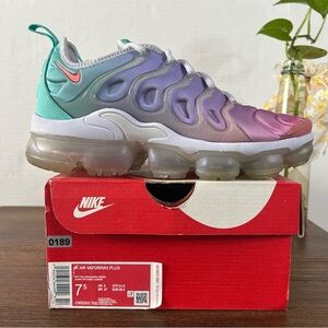 Nike Air VaporMax Plus Sneakers Size 7.5